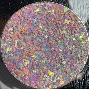 PopSocket Glittery pink top half NWOT